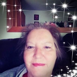 Meet your Posher, Cynthia